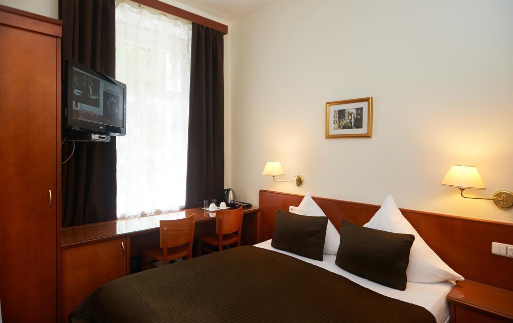 Hotel Andel Prága Kültér fotó