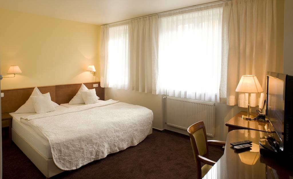 Hotel Andel Prága Kültér fotó