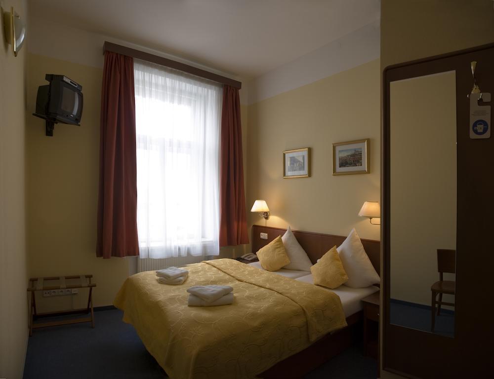 Hotel Andel Prága Kültér fotó