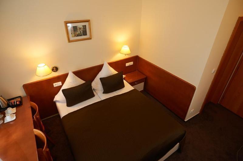 Hotel Andel Prága Kültér fotó